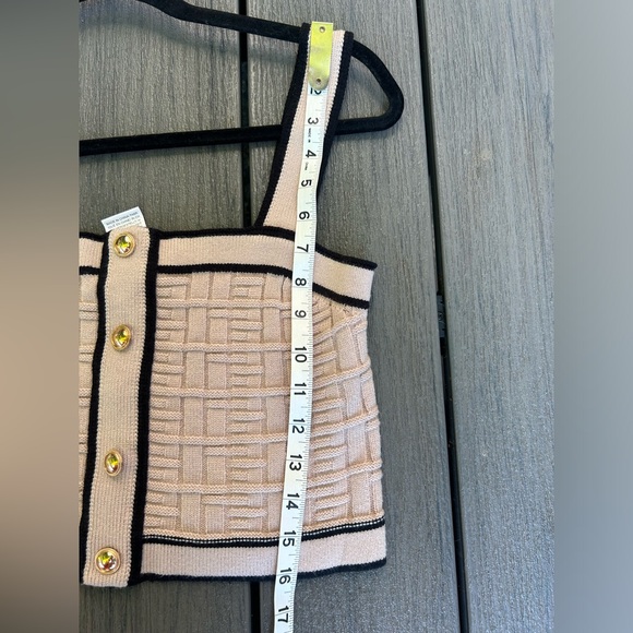 **NWOT SIZE L** Contrast Trim Button Detail Crop Knit Top (Chanel lookalike) - Picture 5 of 5